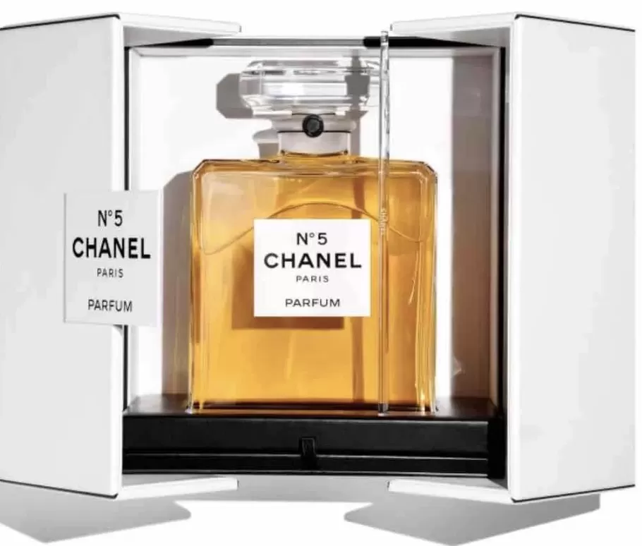 Surprise! We Found 12 Perfume Brand That Will Last All Day