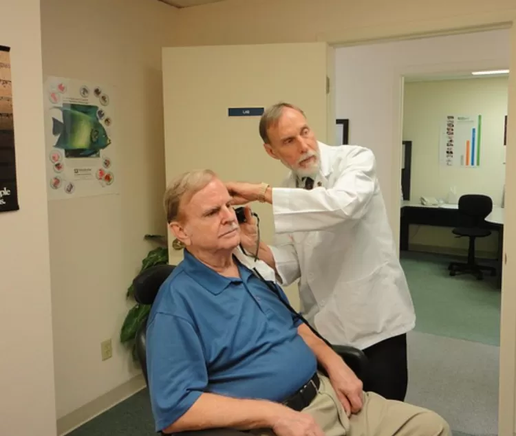Finding the Best Hearing Aid for Seniors