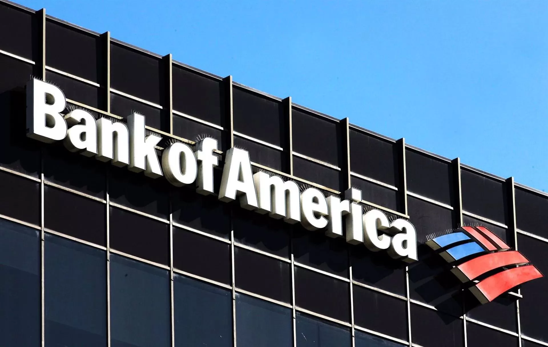 How Central Bank Interest Rate Shifts Are Reshaping Global Investment in 2025