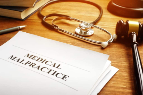 Protecting-Patients'-Rights:-The-Vital-Role-of-a-Medical-Malpractice-Lawyer