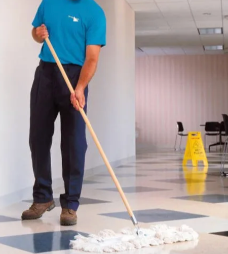 Cleaning in America: High Demand, Labor Shortage, and Lucrative Income Opportunities